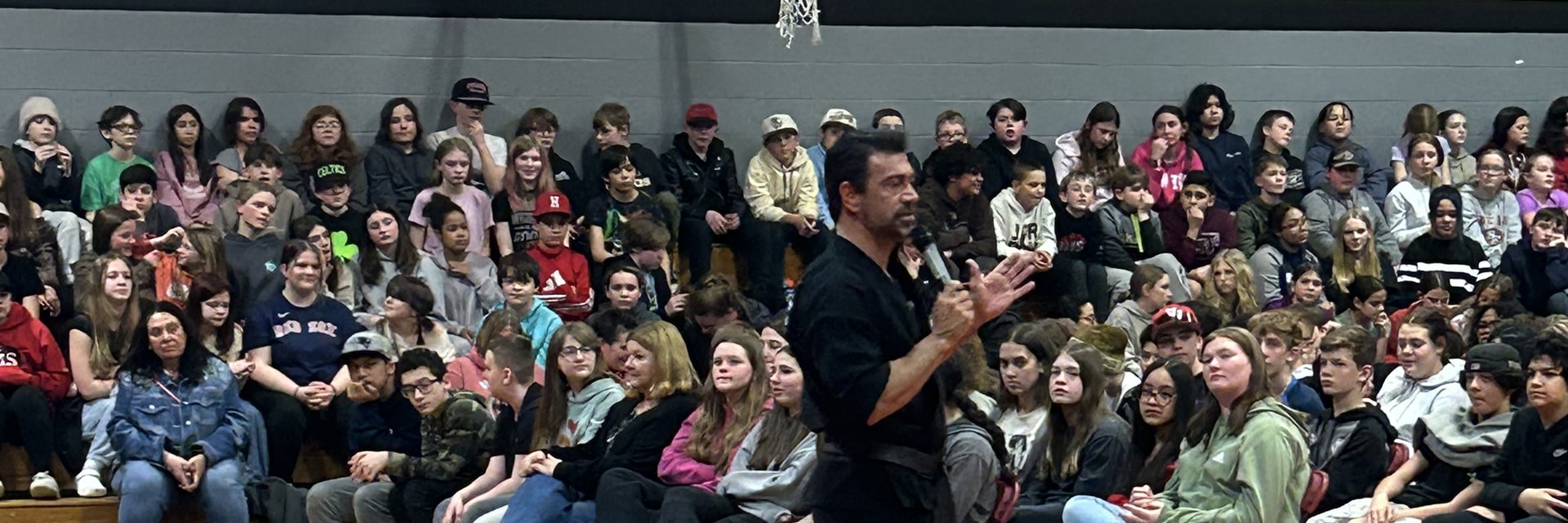 location-banner Find a location near you-mobile